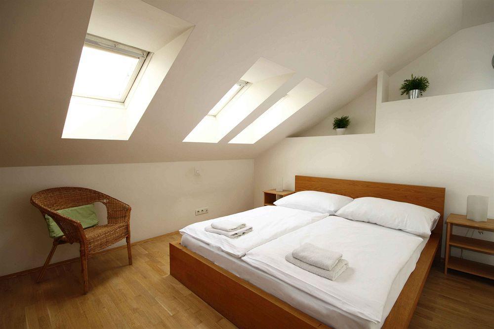 Leo Apartments Old Town Praga Zewnętrze zdjęcie