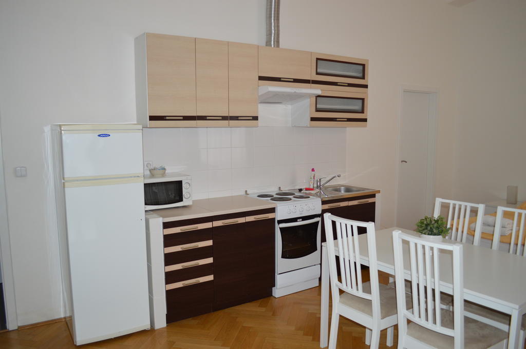 Leo Apartments Old Town Praga Zewnętrze zdjęcie