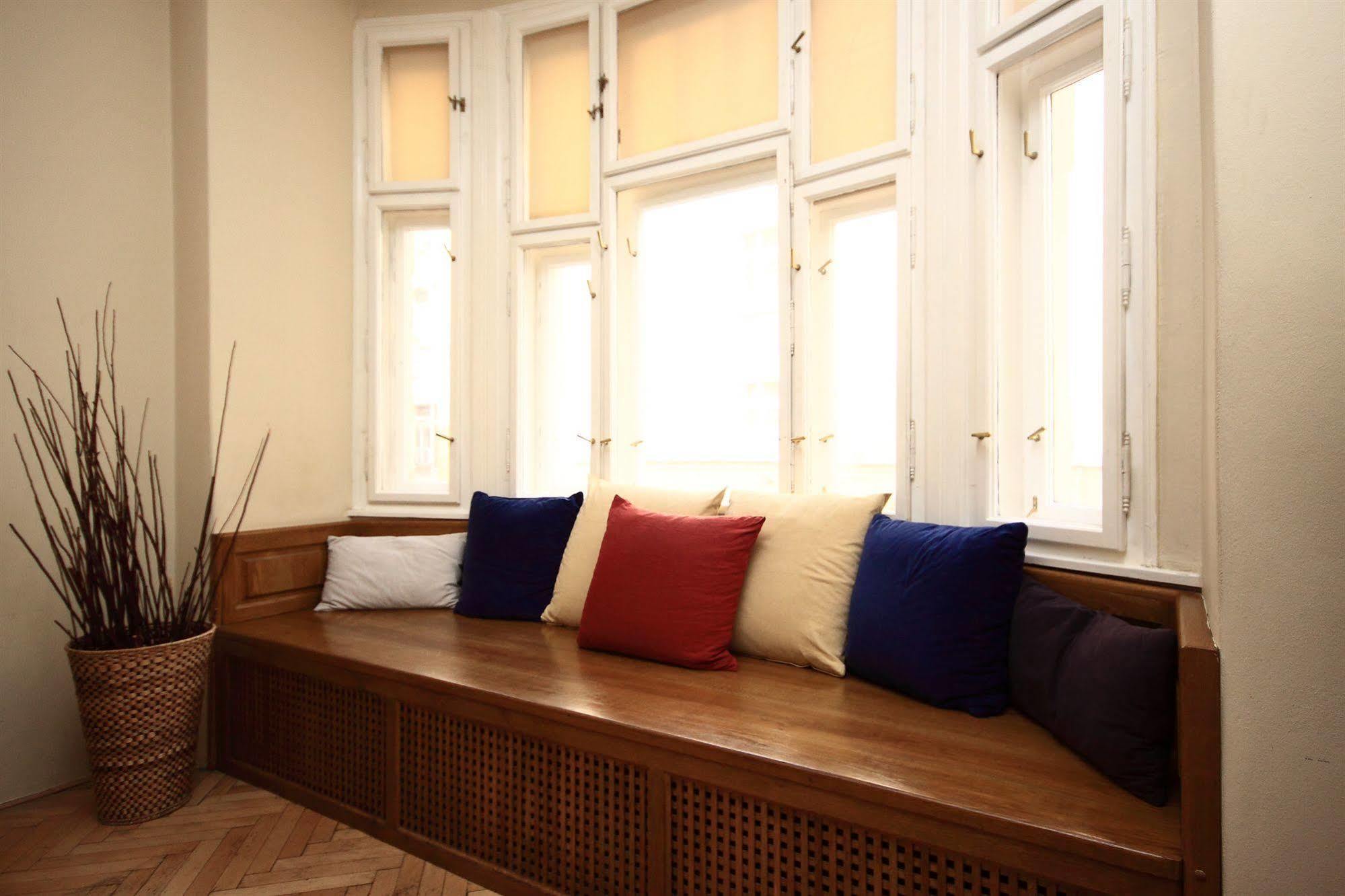Leo Apartments Old Town Praga Zewnętrze zdjęcie
